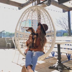 Meet your Posher, Victoria